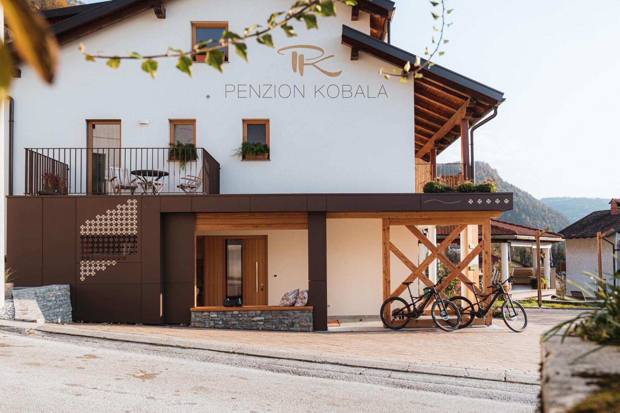 Hotel Penzion Kobala Tolmin Bagian luar foto