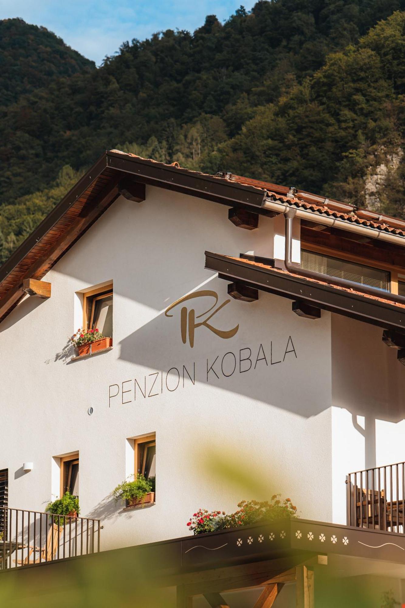Hotel Penzion Kobala Tolmin Bagian luar foto
